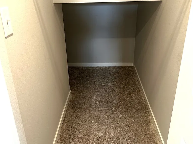 18505 Alpine Way E — Photo 7
