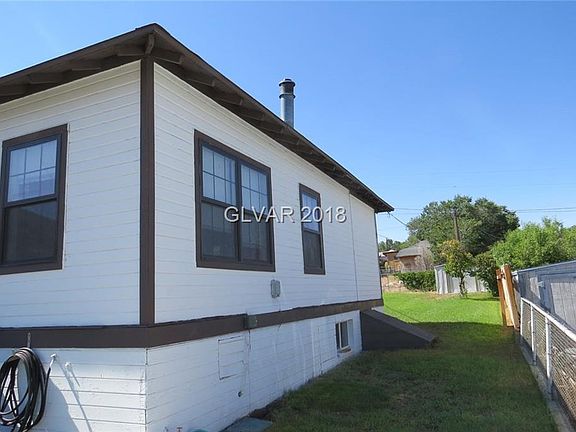 3rd image of 11 N Avenue E Ave