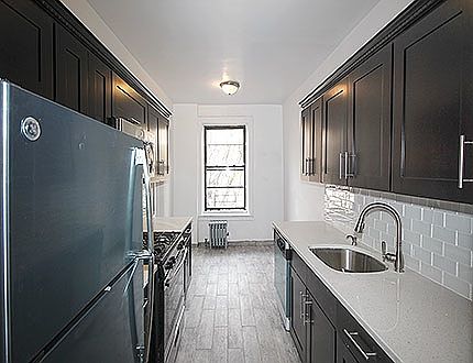 1st image of 11880 Metropolitan Ave #3