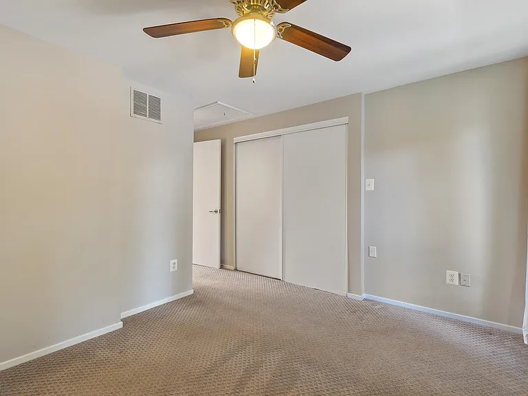 929 S Taylor St — Photo 19