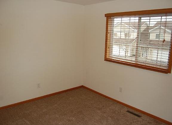 2nd image of 10100 Pleasure Creek Cir NE