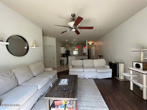 2nd image of 1474 Roosevelt Blvd