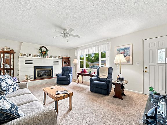 4th image of 3311 N Lanewood Dr
