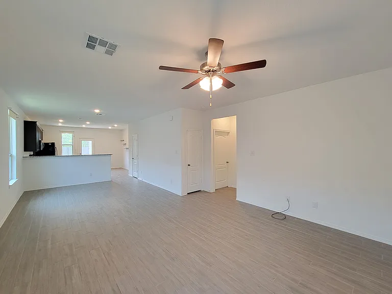 25395 Northpark Lake Dr — Photo 14