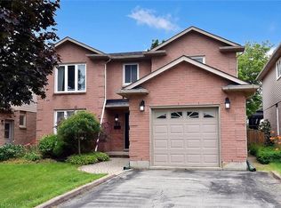 75 Josephine Dr, Hamilton, ON L9B 2B7