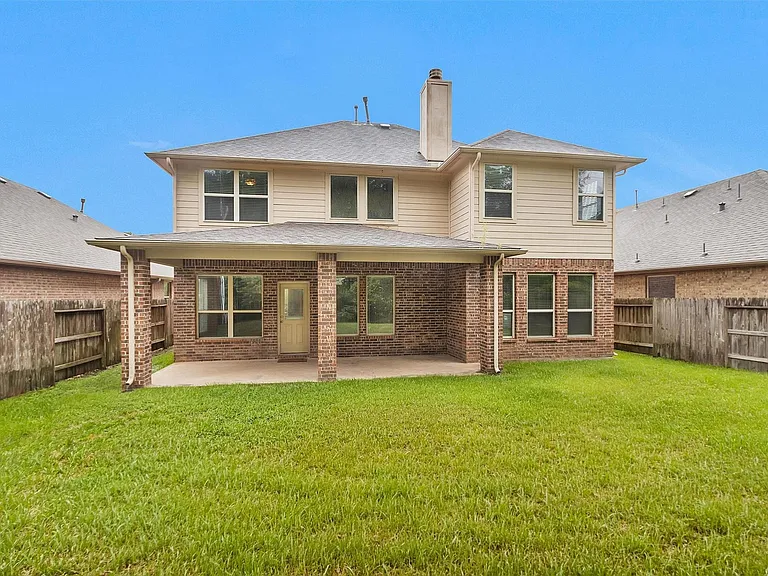 5340 Pointe Spring Xing — Photo 2