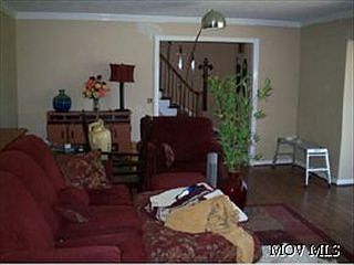 2nd image of 243 Oak Dr