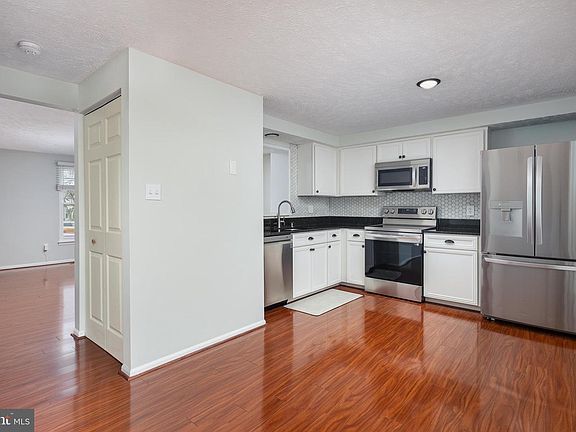 5th image of 7476 Wounded Knee Rd