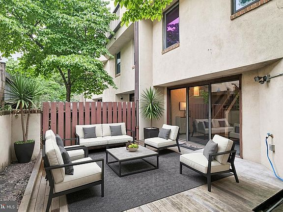 2nd image of 214 N 22nd St #30-DR10L