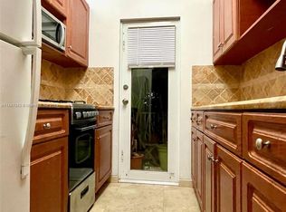 620 76th St APT 1, Miami Beach, FL 33141