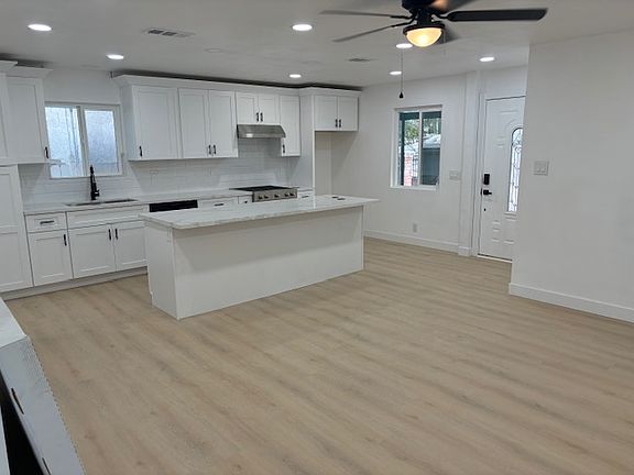 3rd image of 719 Circle City Dr #719