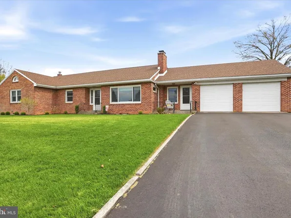 630 Charles St, Shippensburg, PA 17257