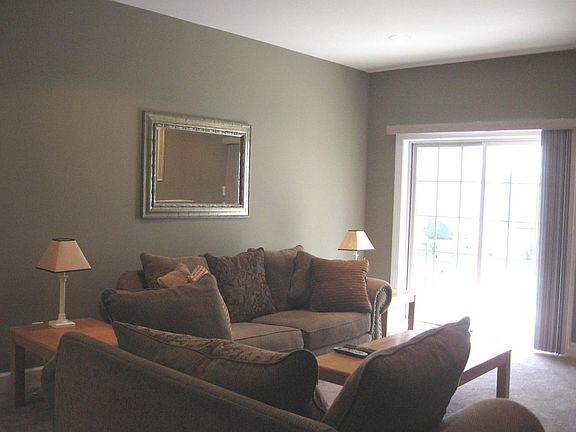 5th image of 326 Ballston Ave APT 6