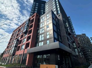 8 Tippett Rd #617, Toronto, ON M3H 0E7