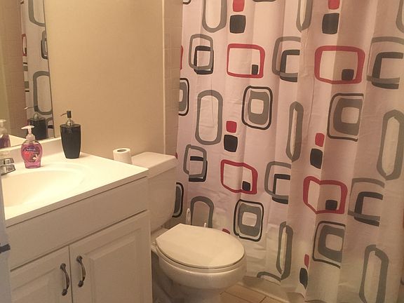 3rd image of 400 Palm Cir W APT 305