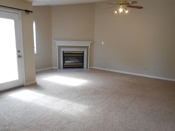 4th image of 121 Gallop Pl