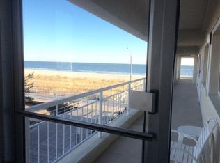6100 Boardwalk APT 208, Ventnor, NJ 08406