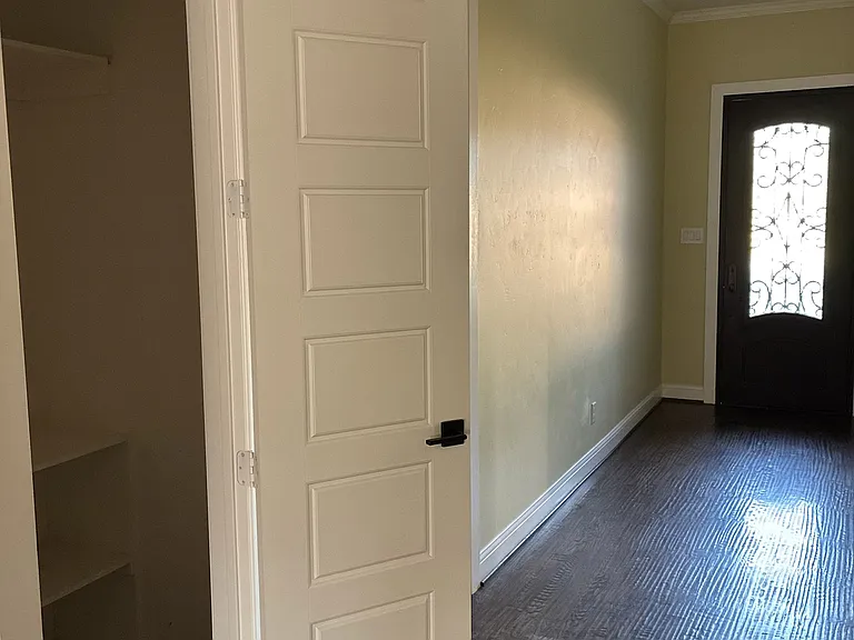321 Bounding Main St — Photo 20