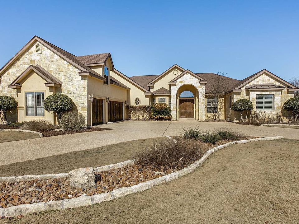 1st image of 31027 Keeneland Dr