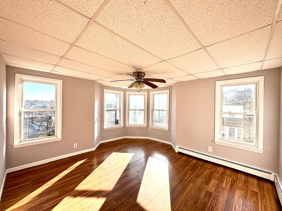 1st image of 111 Washington Ave #3