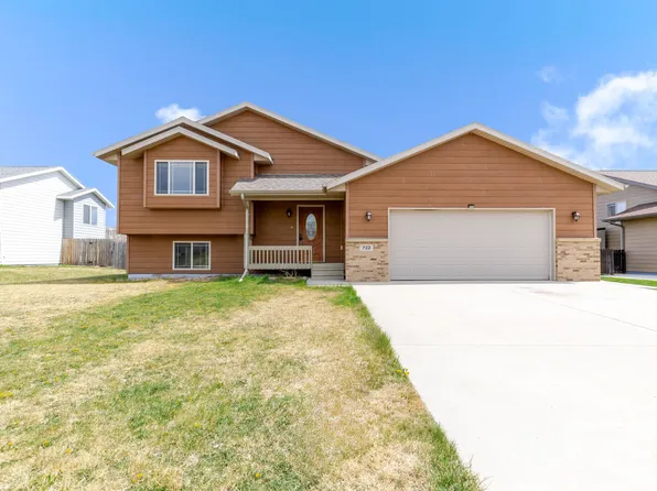 722 Radial Ln, Box Elder, SD 57719