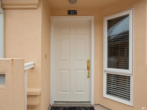 3rd image of 3721 Carter Dr APT 1307