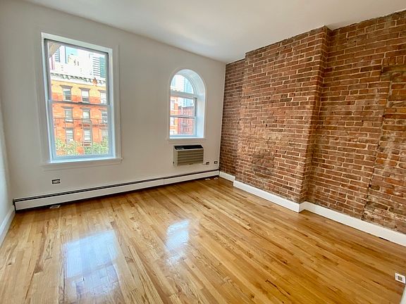 3rd image of 705 9th Ave #2F
