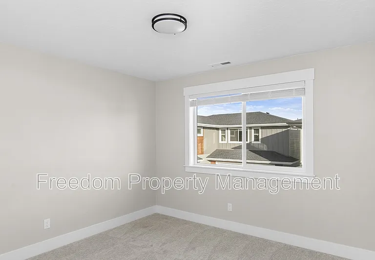 1446 E Star Dr — Photo 17