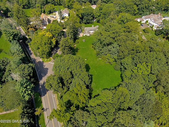 3rd image of 2 Taconic Rd
