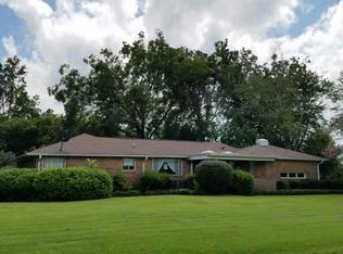 50052 Ivy Dr, Aberdeen, MS 39730