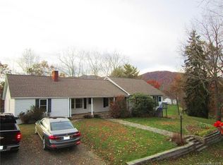 130 Narrow Gauge Trl, Canton, NC 28716