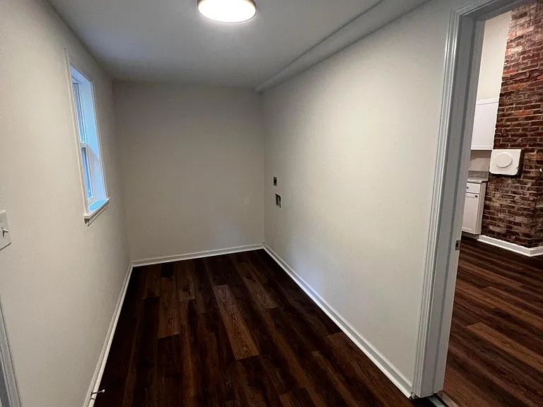 4145A Lexwin Ave — Photo 8