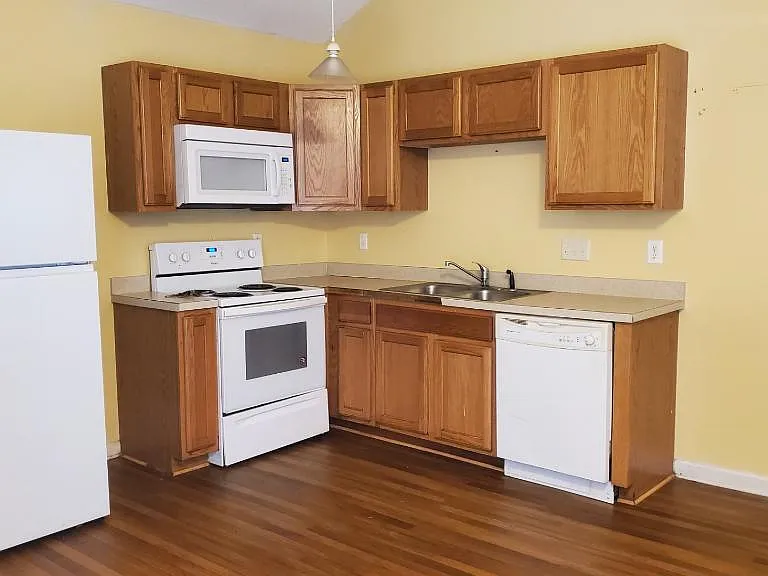 4939 Nesbit Ave — Photo 2
