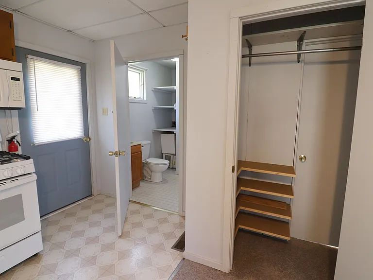 350 Adamstown Rd #C — Photo 13