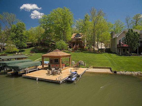 3rd image of 11966 W Glen Ln