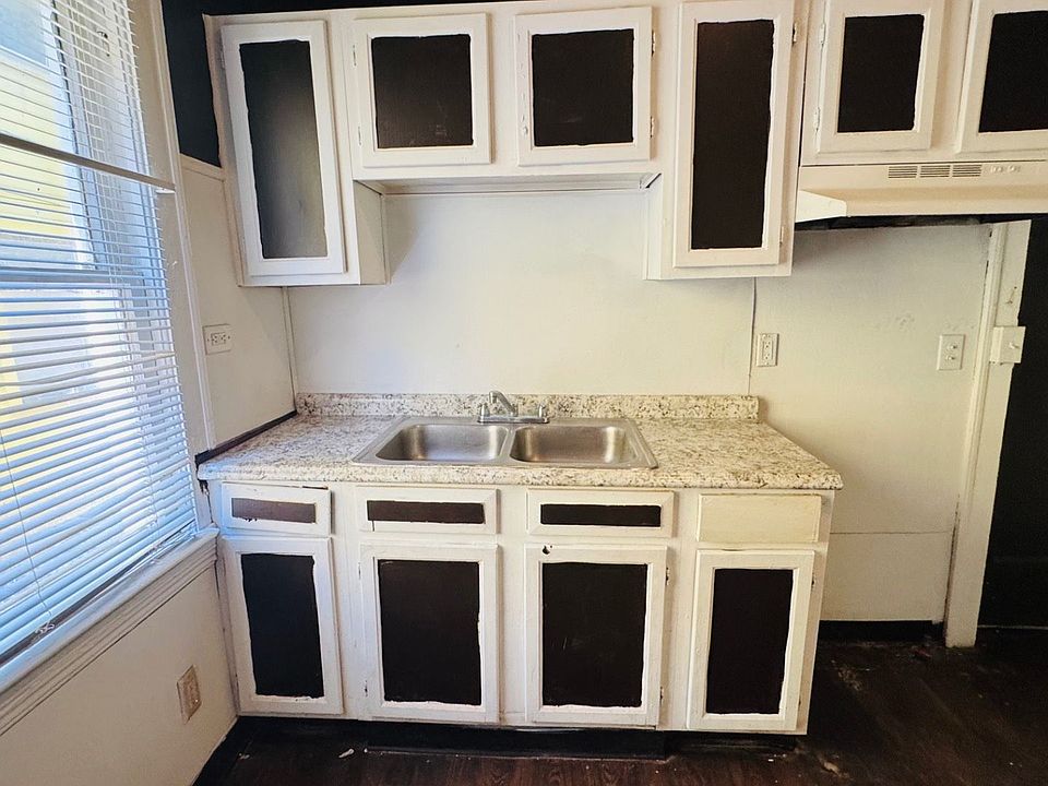 1st image of 12633 Edmonton Ave #2