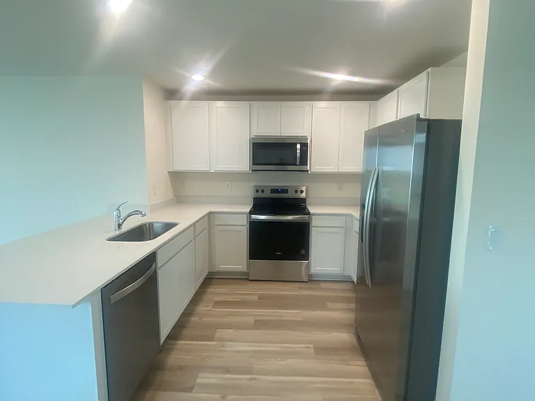 11519 Memorial Dr — Photo 5