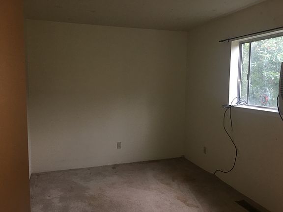 2nd image of 16496 Hacienda Ct