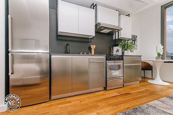 1st image of 123 Melrose St APT 530