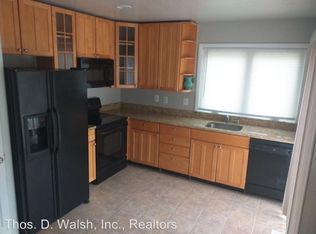 20 Thrush Rd, Sterling, VA 20164