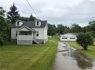 4 N Four Mile Run Rd, YOUNGSTOWN, OH 44515