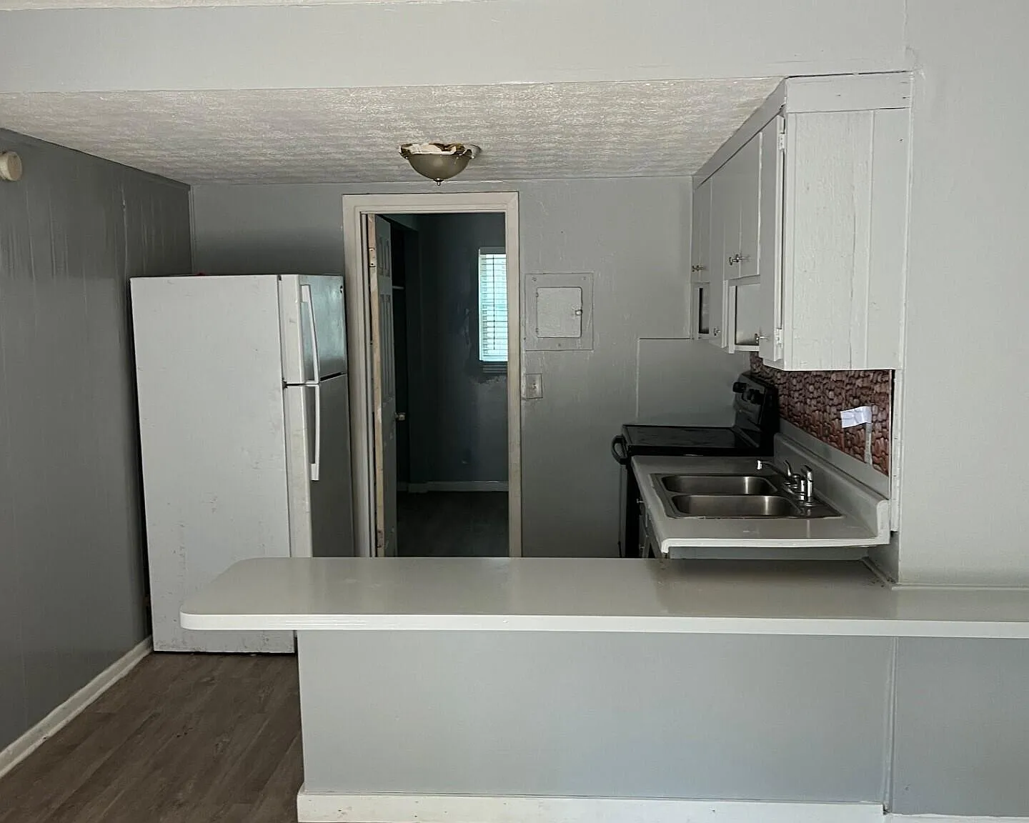 1 bed, 1.5 bath, 500 sqft, $775 — Photo 4