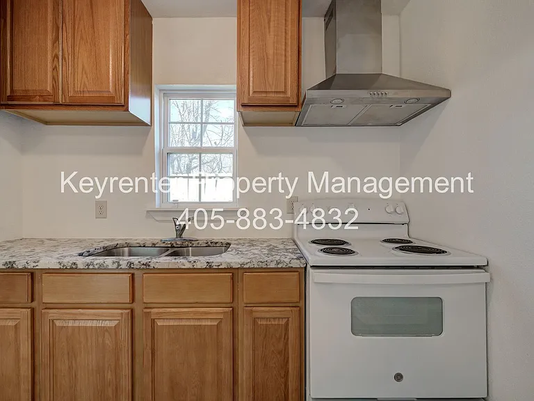 2709 N Fonshill Ave — Photo 16
