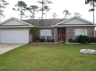 12 Pine Lake Ct, Ocean Springs, MS 39564