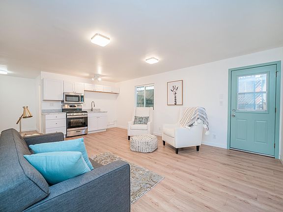 3rd image of 2676 Glendale Blvd #B