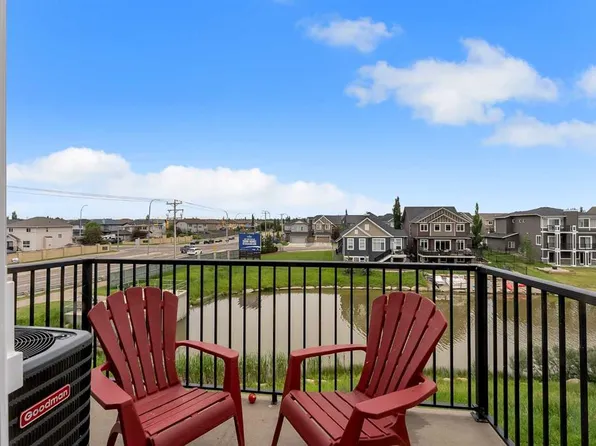 394 Canals Cross SW, Airdrie, AB T4B 4L4