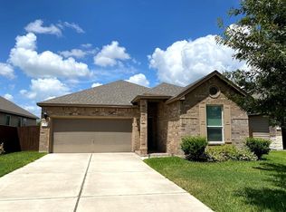 371 New Bridge Dr, Kyle, TX 78640