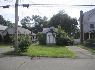 221 S Conger Ave, Congers, NY 10920