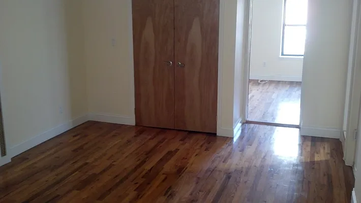 Rented by Green Line Realty | media 15