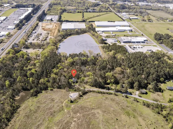 220 Porch Loop SE, Calhoun, GA 30701